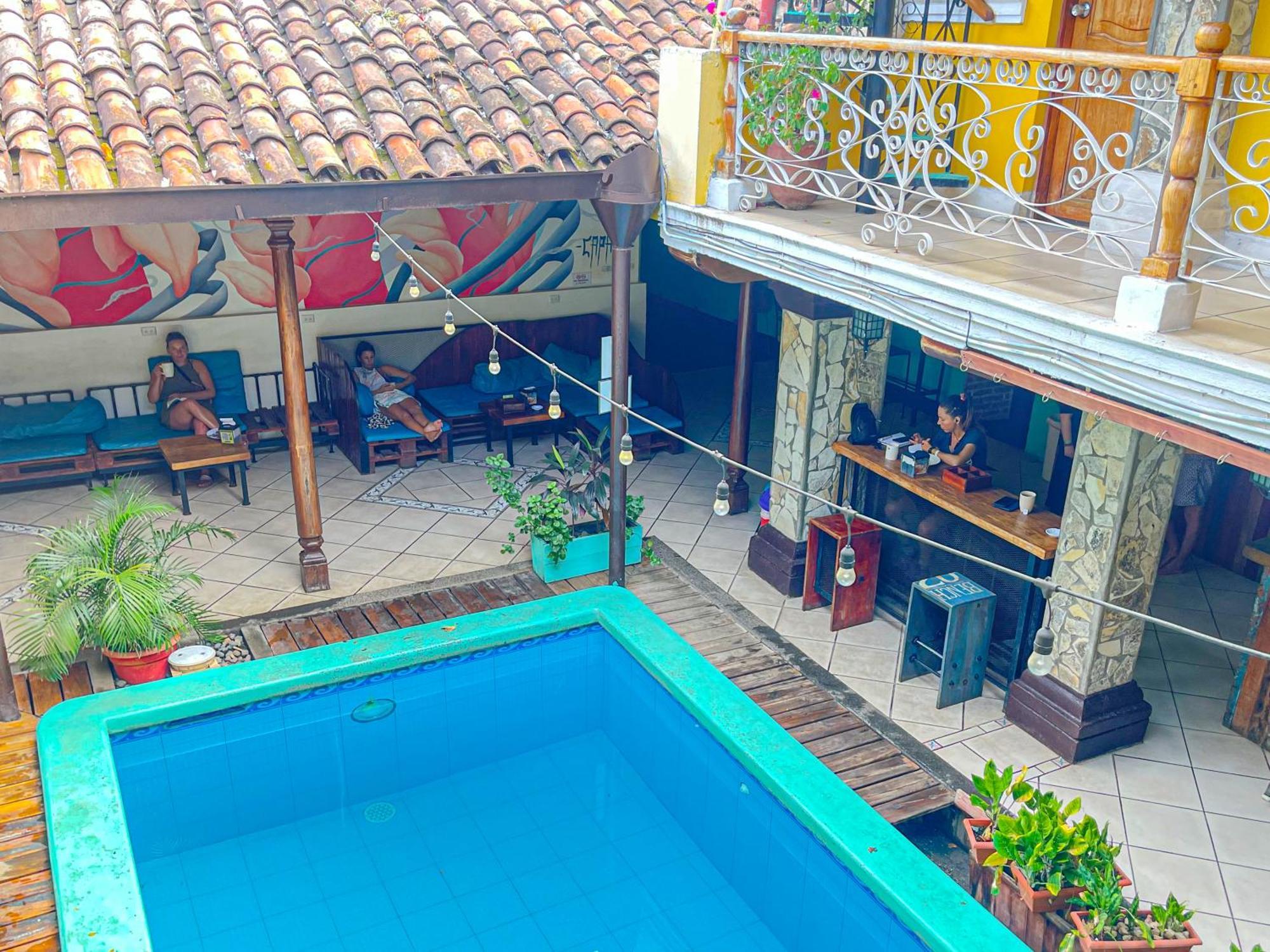 Oasis Hostel Granada Exterior photo